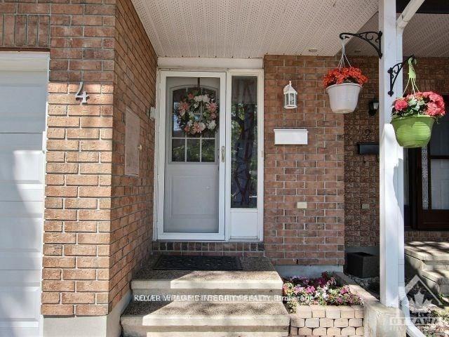 Photo 2 of 4 Rueter Street, Ottawa, Barrhaven - Heritage Park — HOMEH