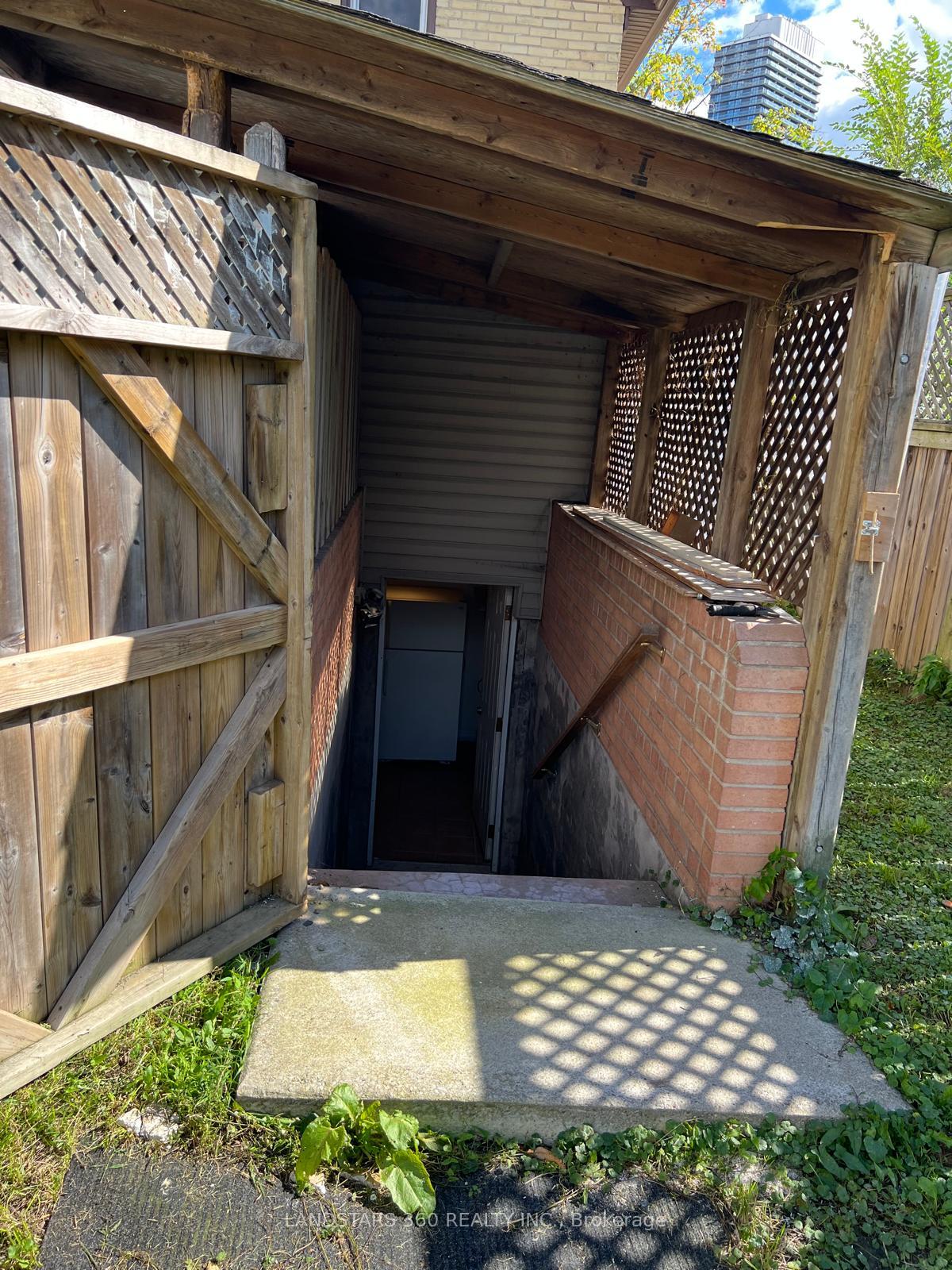 Photo 4 of Unit Basement, 72 Breithaupt Street, Waterloo, Mount Hope Huron Park — HOMEH