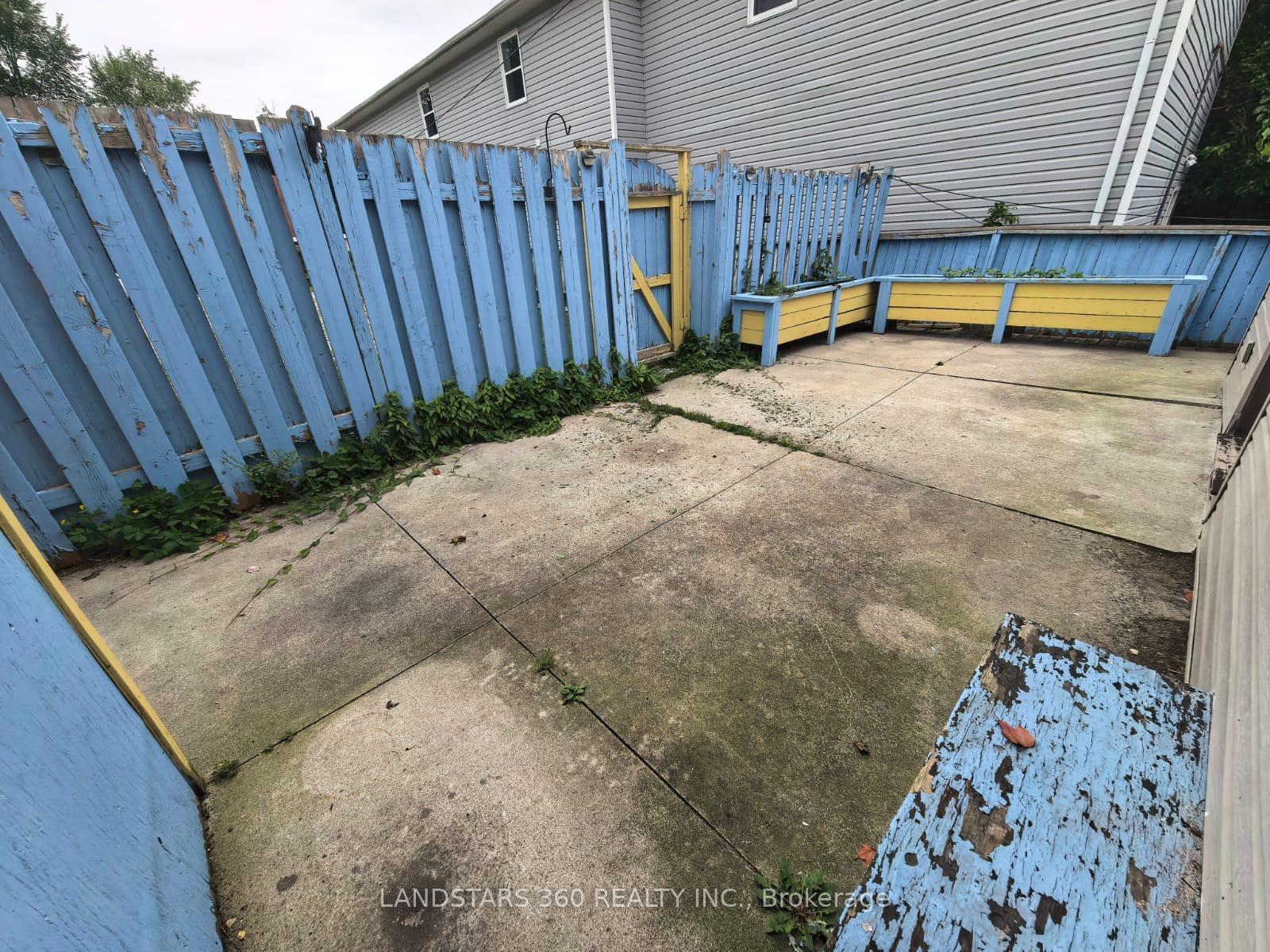 Photo 15 of Unit Basement, 72 Breithaupt Street, Waterloo, Mount Hope Huron Park — HOMEH