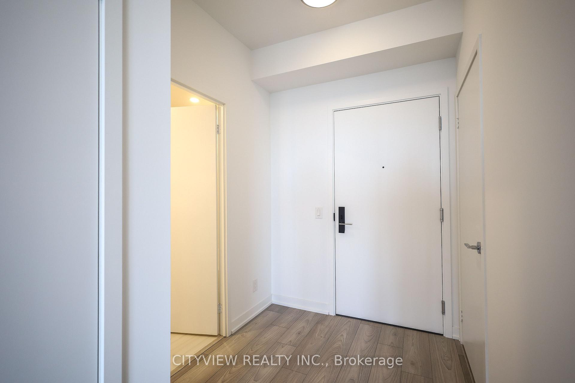 Photo 8 of Unit 913, 285 Dufferin Street, Toronto, South Parkdale — HOMEH