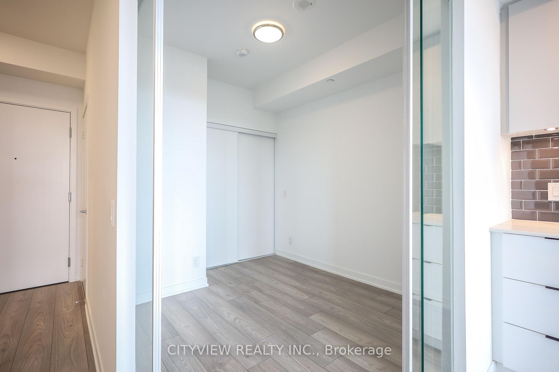 Photo 19 of Unit 913, 285 Dufferin Street, Toronto, South Parkdale — HOMEH