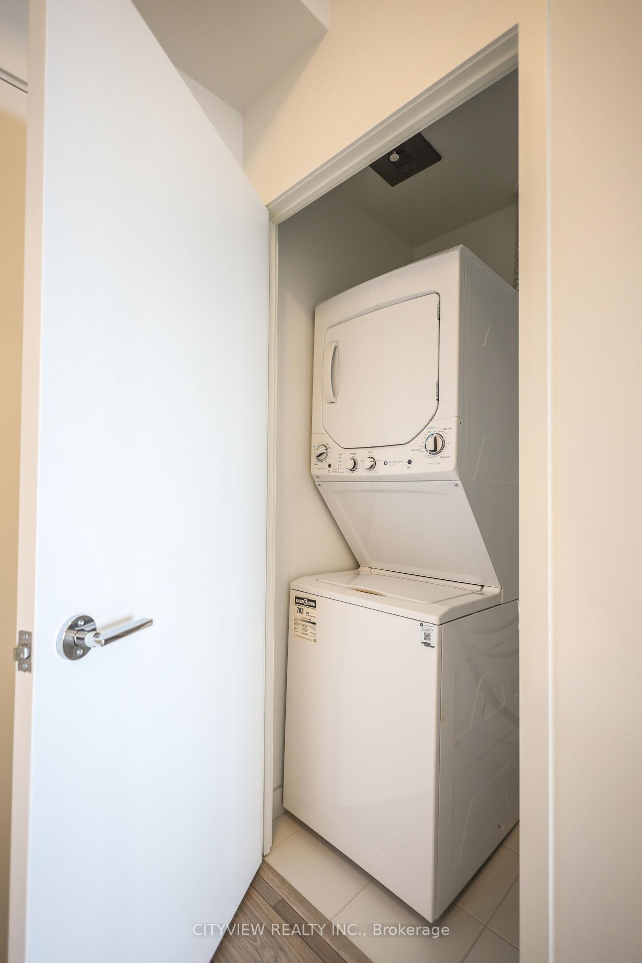 Photo 24 of Unit 913, 285 Dufferin Street, Toronto, South Parkdale — HOMEH