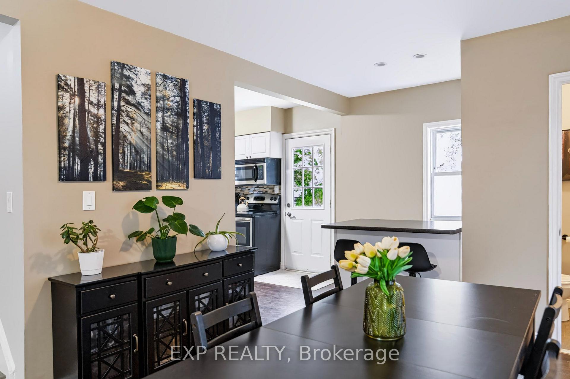 Photo 8 of 172 Lake Street, St. Catharines, Downtown — HOMEH