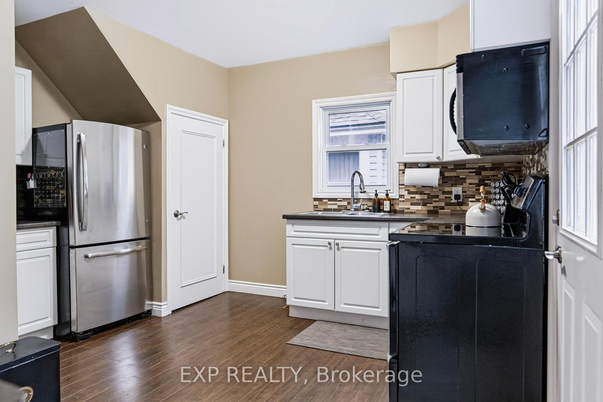 Photo 11 of 172 Lake Street, St. Catharines, Downtown — HOMEH