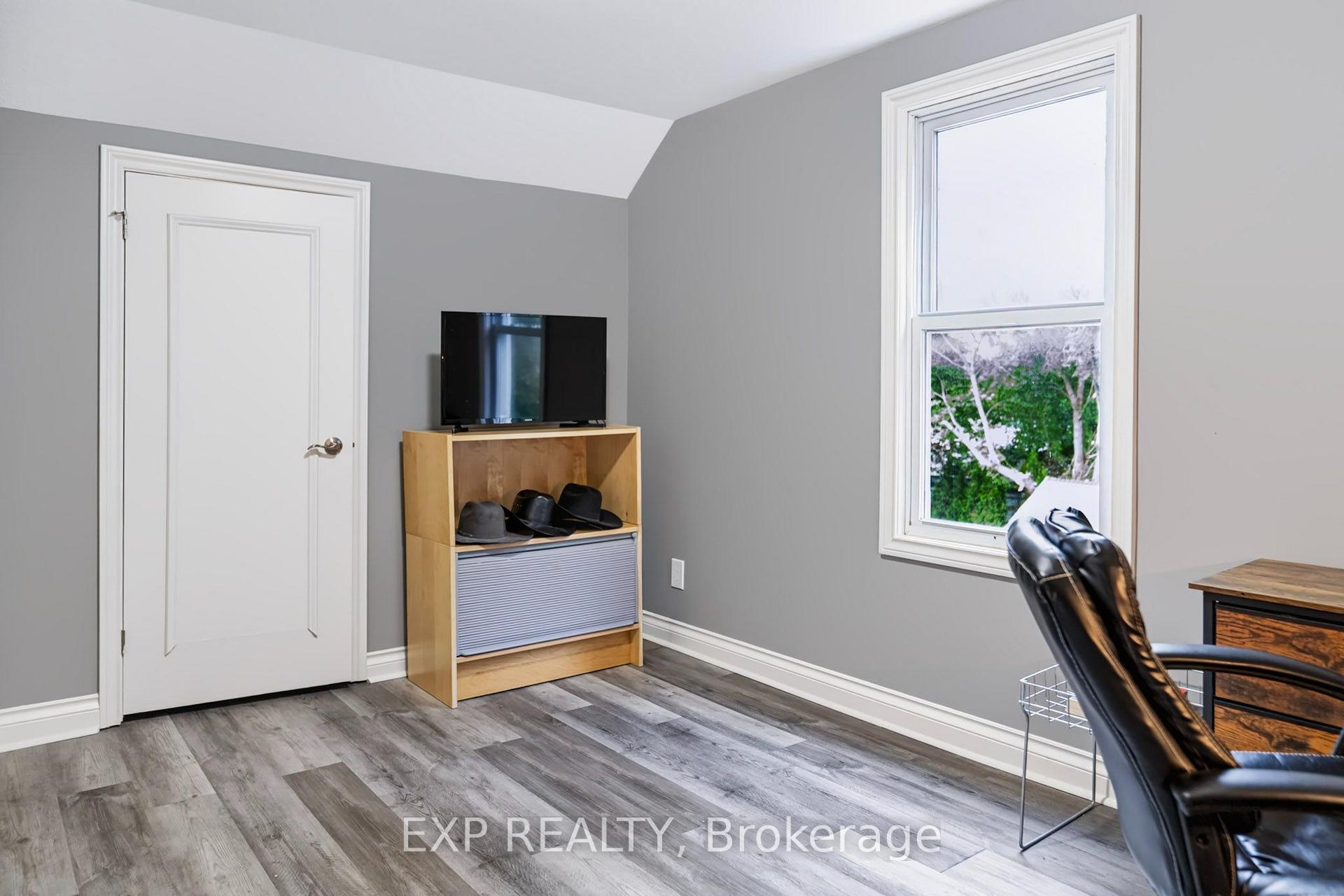 Photo 22 of 172 Lake Street, St. Catharines, Downtown — HOMEH