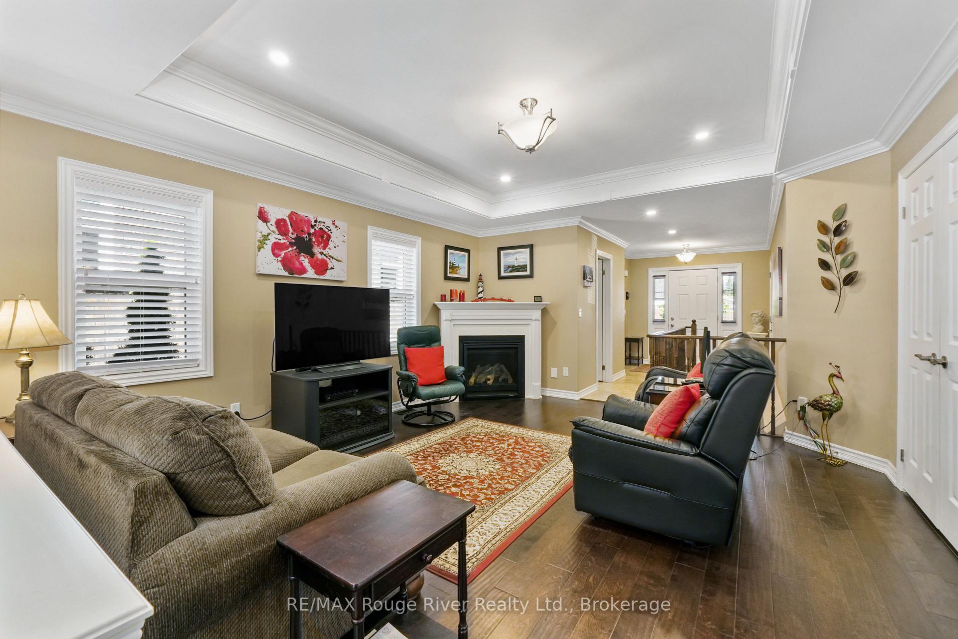 Photo 3 of 378 Lonsberry Drive, Cobourg — HOMEH
