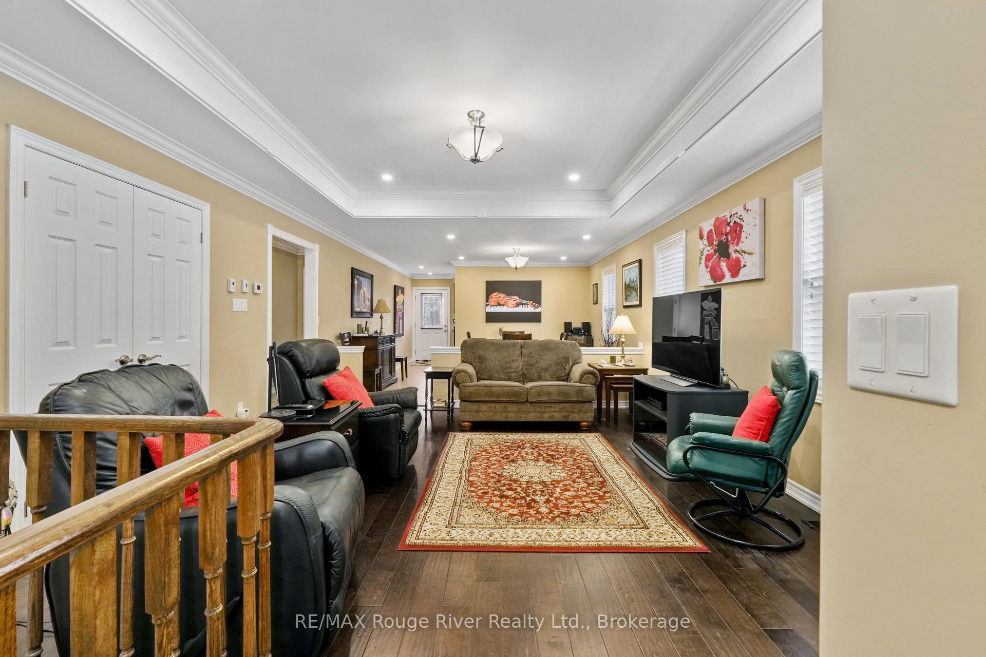 Photo 6 of 378 Lonsberry Drive, Cobourg — HOMEH