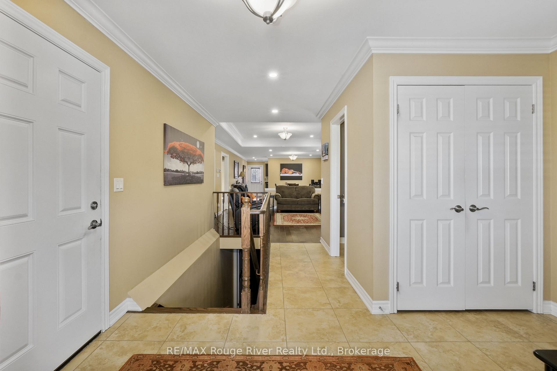 Photo 7 of 378 Lonsberry Drive, Cobourg — HOMEH