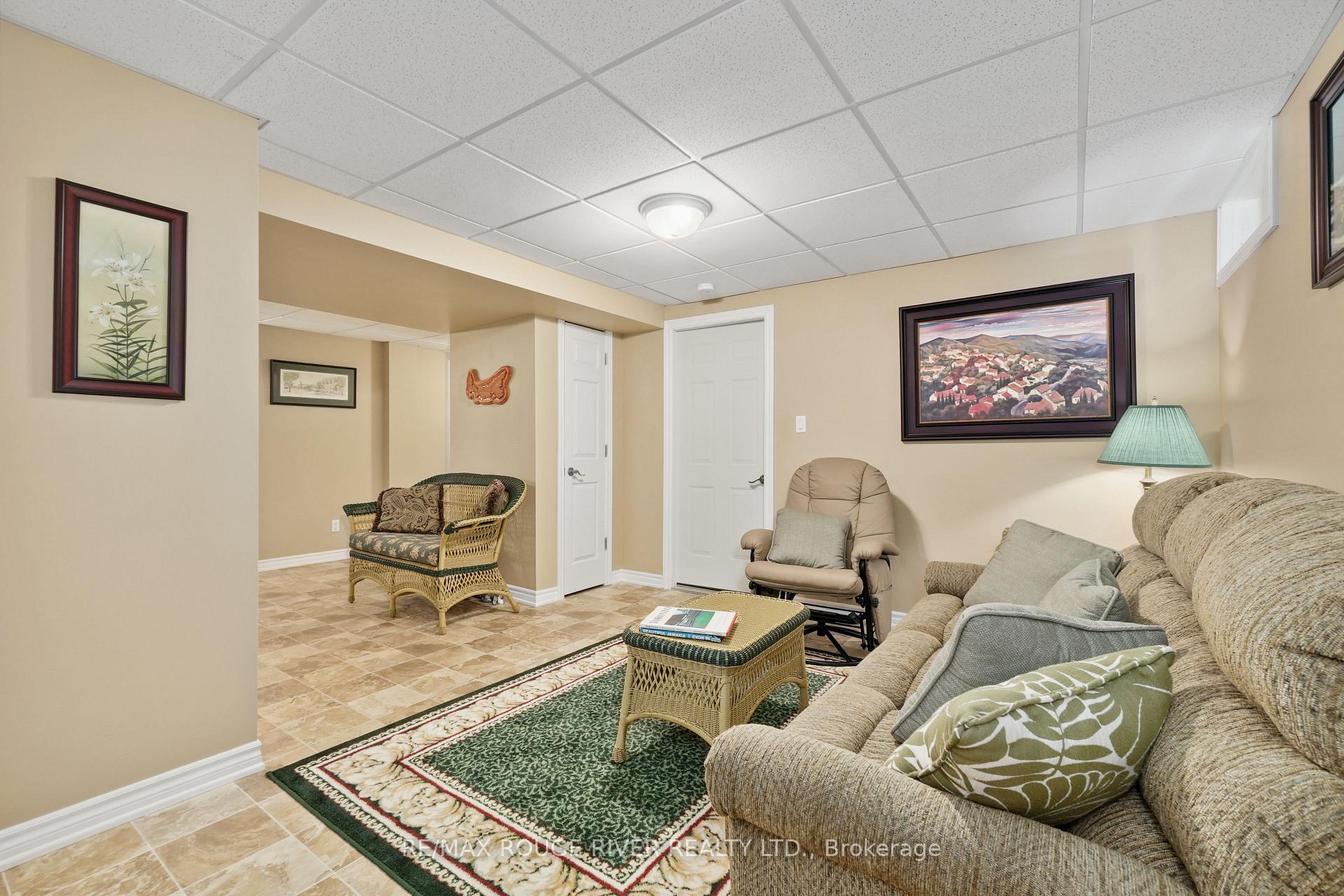 Photo 19 of 378 Lonsberry Drive, Cobourg — HOMEH