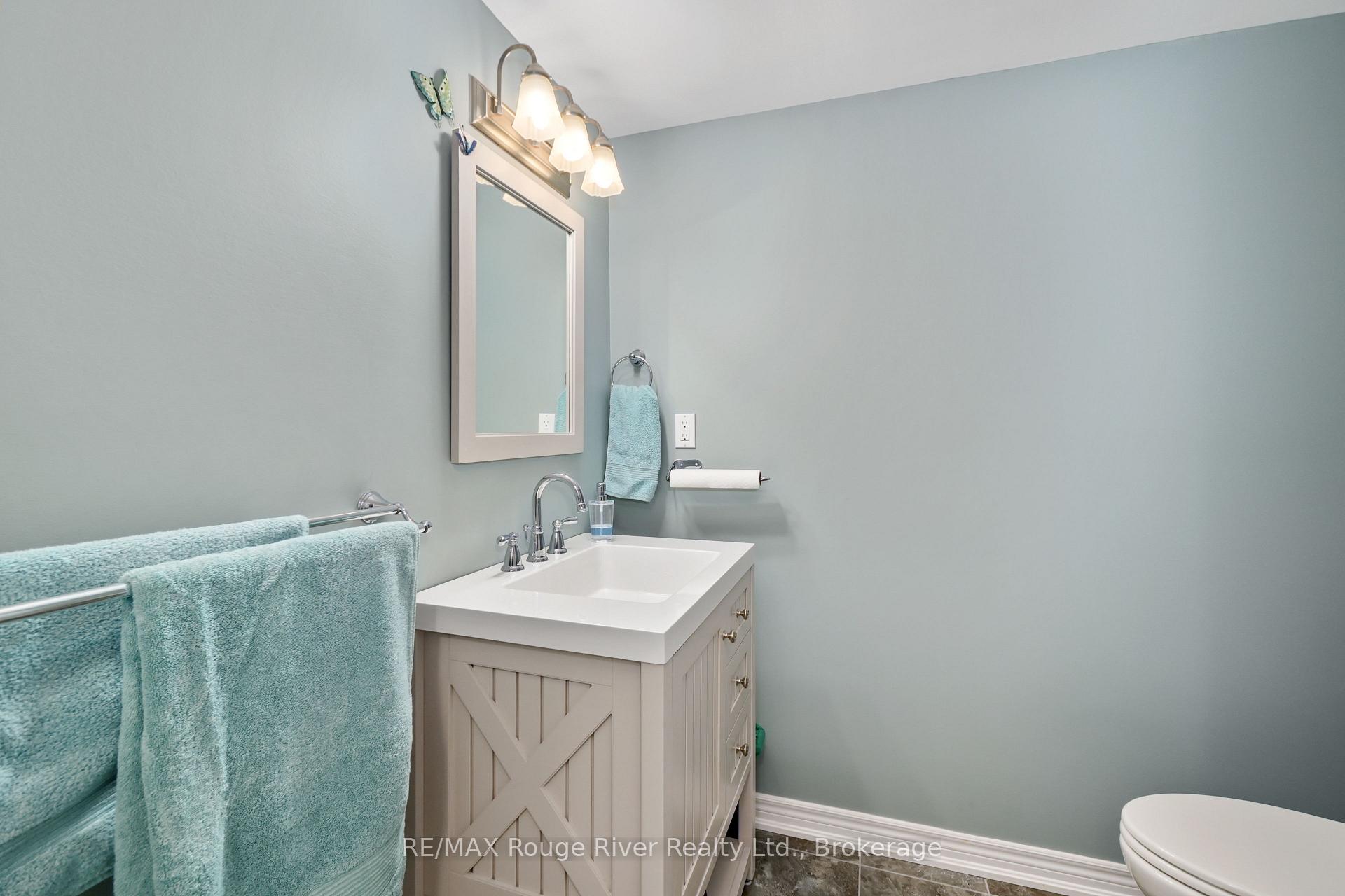 Photo 23 of 378 Lonsberry Drive, Cobourg — HOMEH