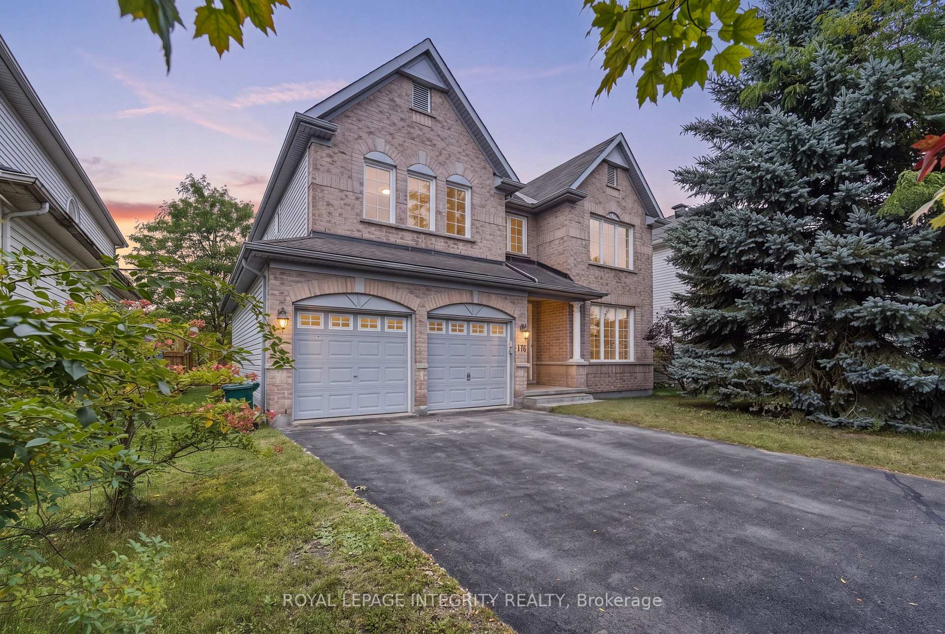 Photo 2 of 176 Windance Crescent, Ottawa, Kanata - Morgan's Grant/South March — HOMEH