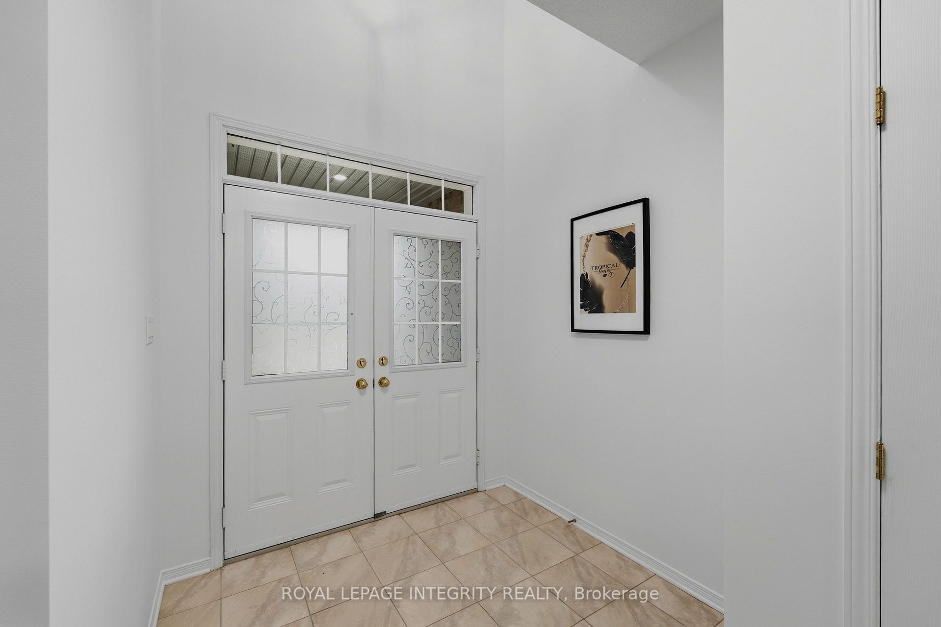 Photo 3 of 176 Windance Crescent, Ottawa, Kanata - Morgan's Grant/South March — HOMEH