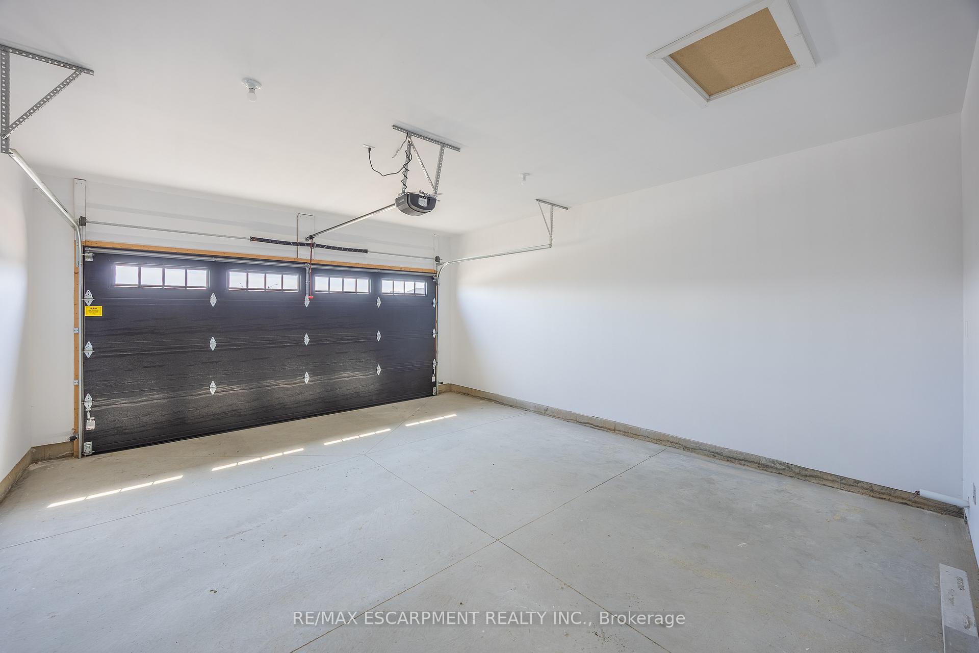 Photo 7 of 34 Andrew Avenue, Norfolk, Simcoe — HOMEH