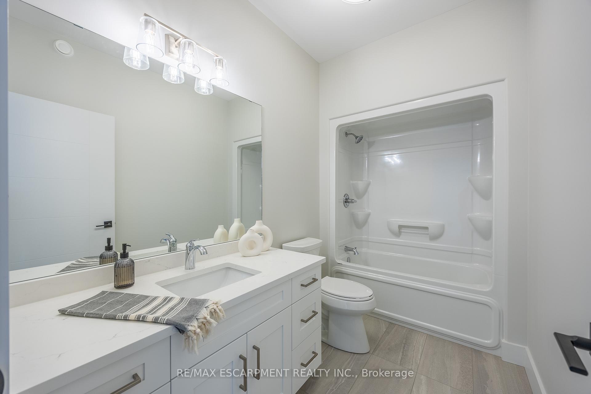 Photo 9 of 34 Andrew Avenue, Norfolk, Simcoe — HOMEH