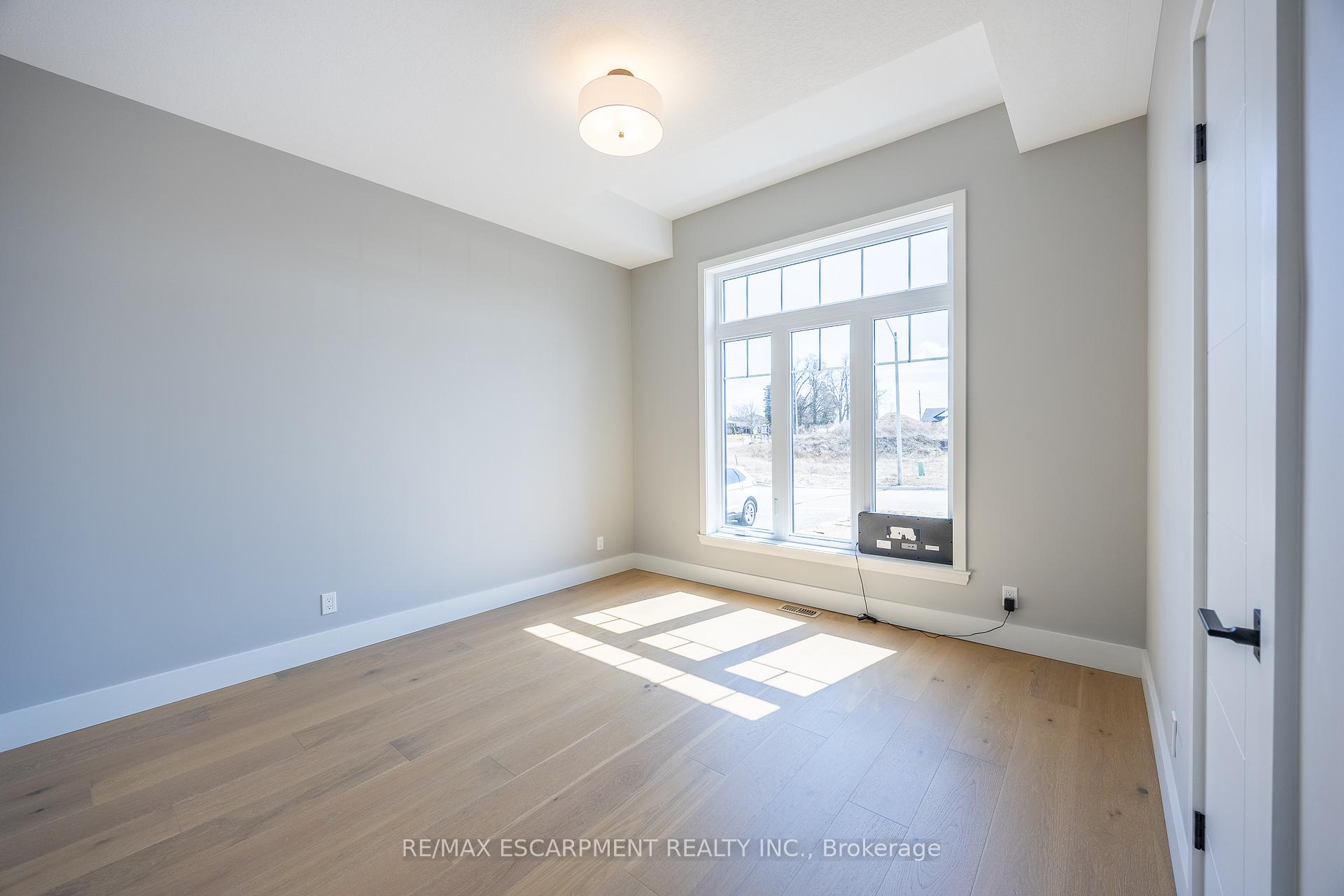 Photo 10 of 34 Andrew Avenue, Norfolk, Simcoe — HOMEH