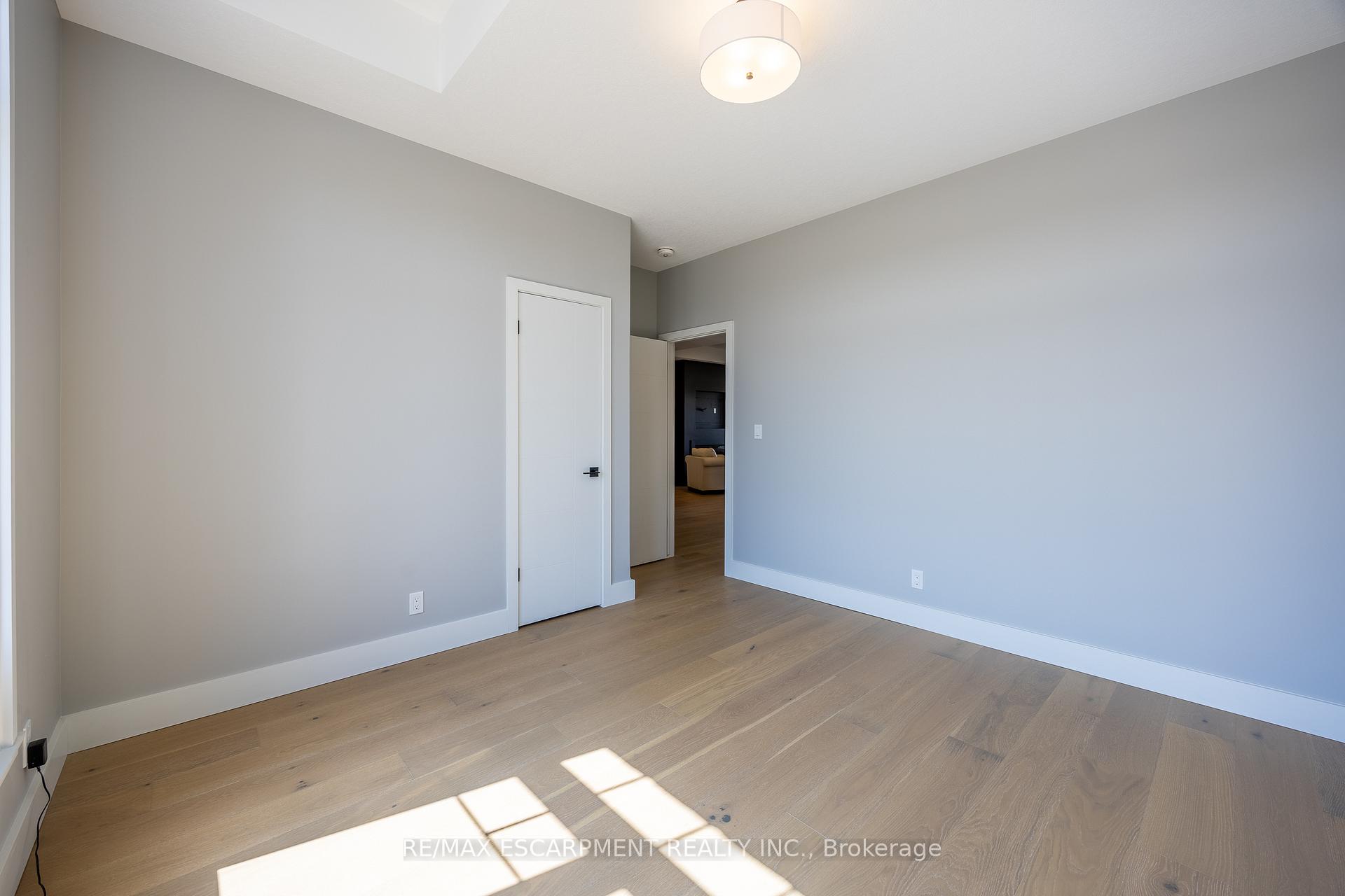 Photo 11 of 34 Andrew Avenue, Norfolk, Simcoe — HOMEH