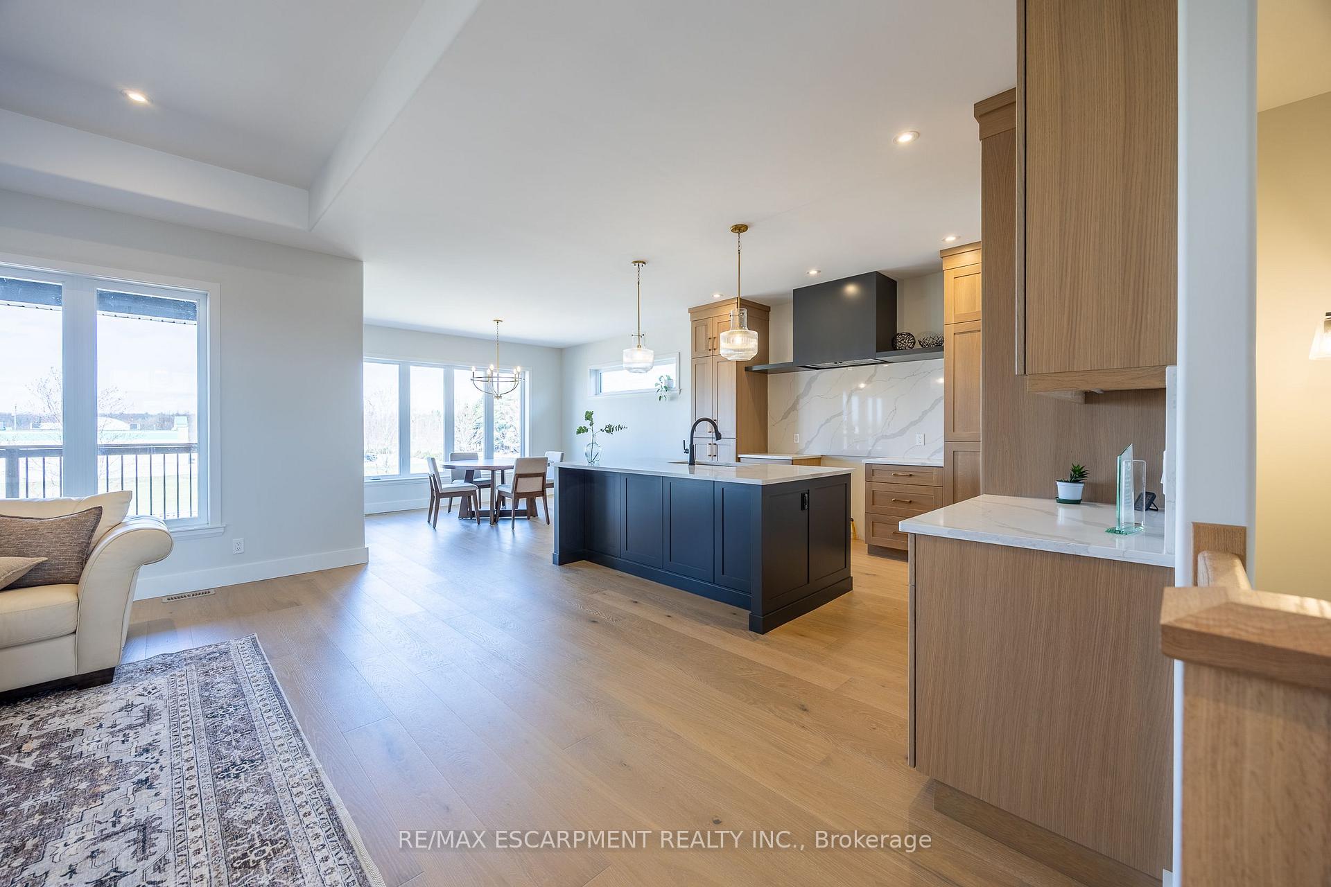 Photo 12 of 34 Andrew Avenue, Norfolk, Simcoe — HOMEH