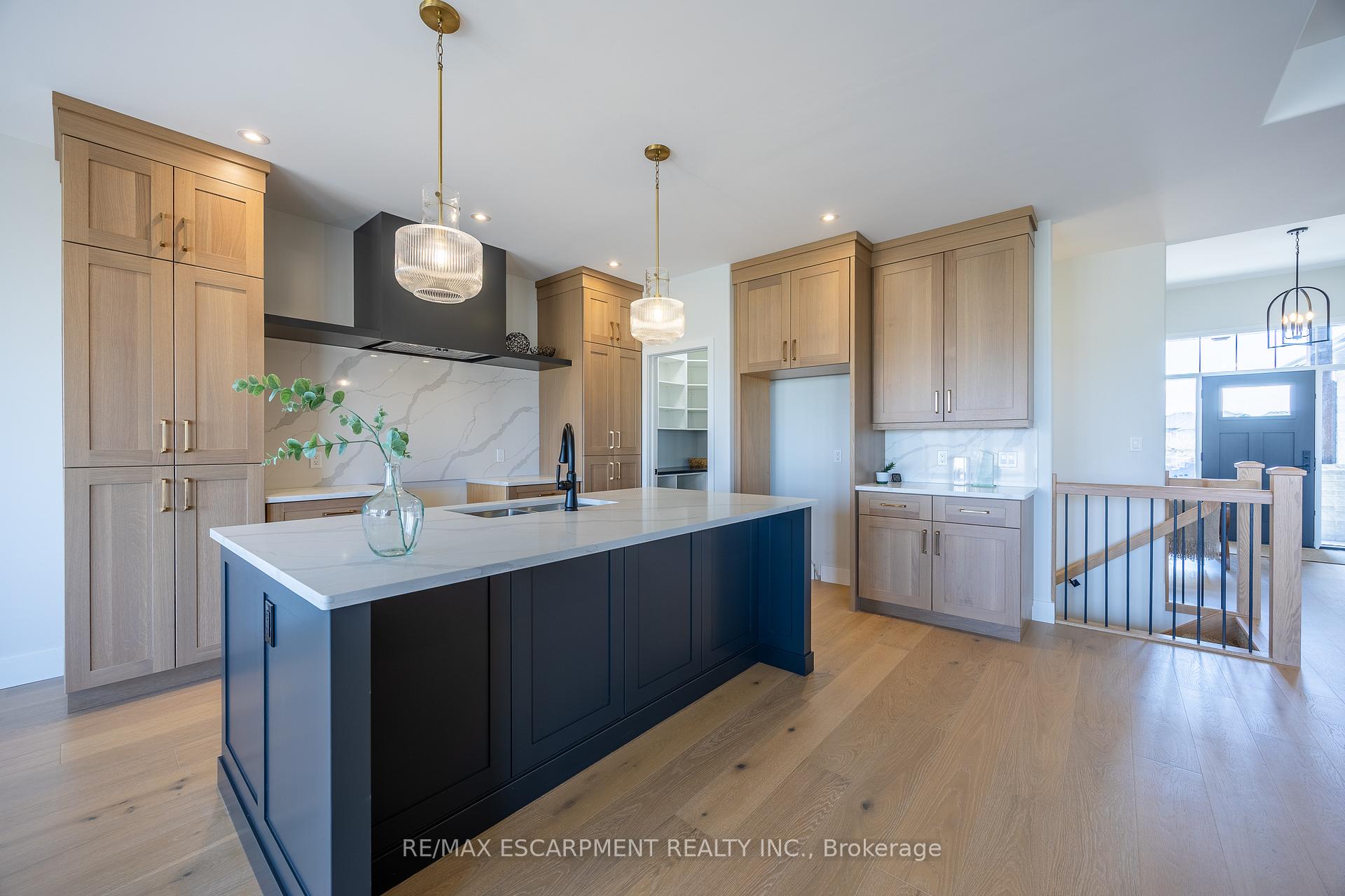 Photo 13 of 34 Andrew Avenue, Norfolk, Simcoe — HOMEH