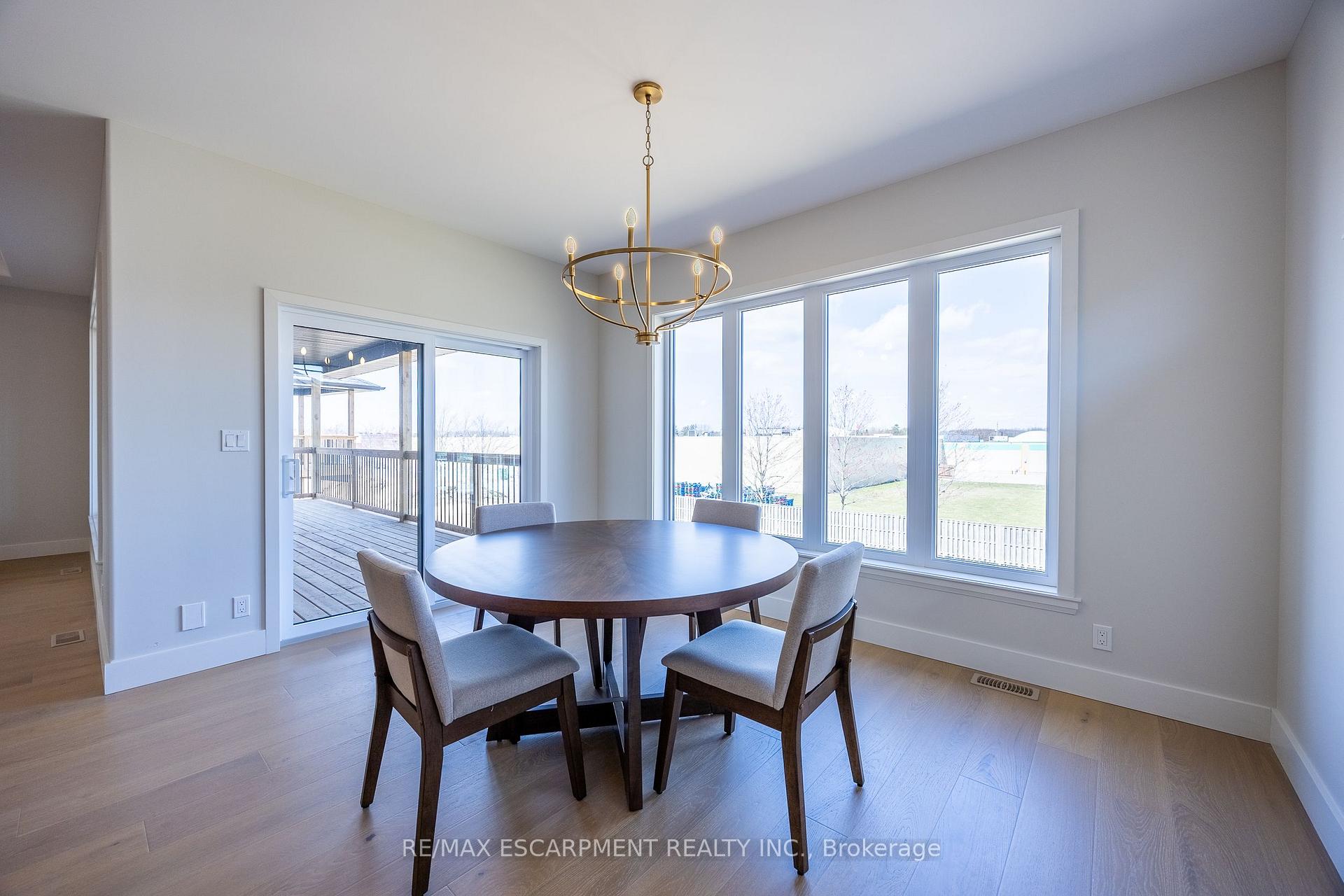 Photo 16 of 34 Andrew Avenue, Norfolk, Simcoe — HOMEH