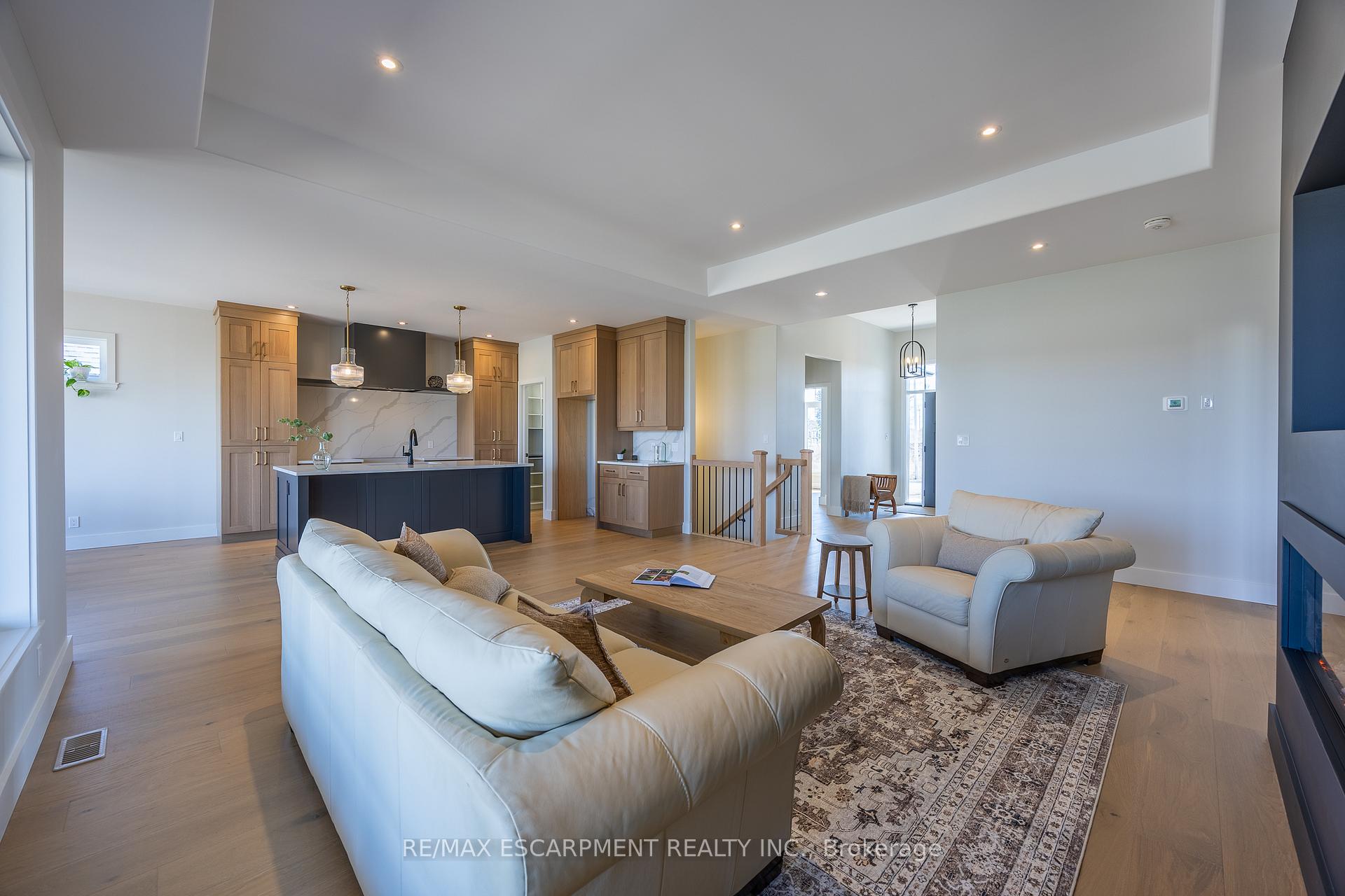 Photo 19 of 34 Andrew Avenue, Norfolk, Simcoe — HOMEH