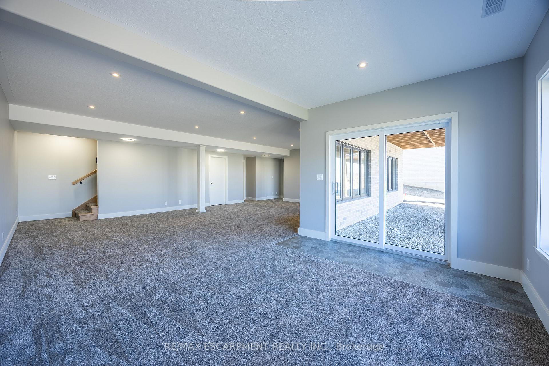Photo 25 of 34 Andrew Avenue, Norfolk, Simcoe — HOMEH