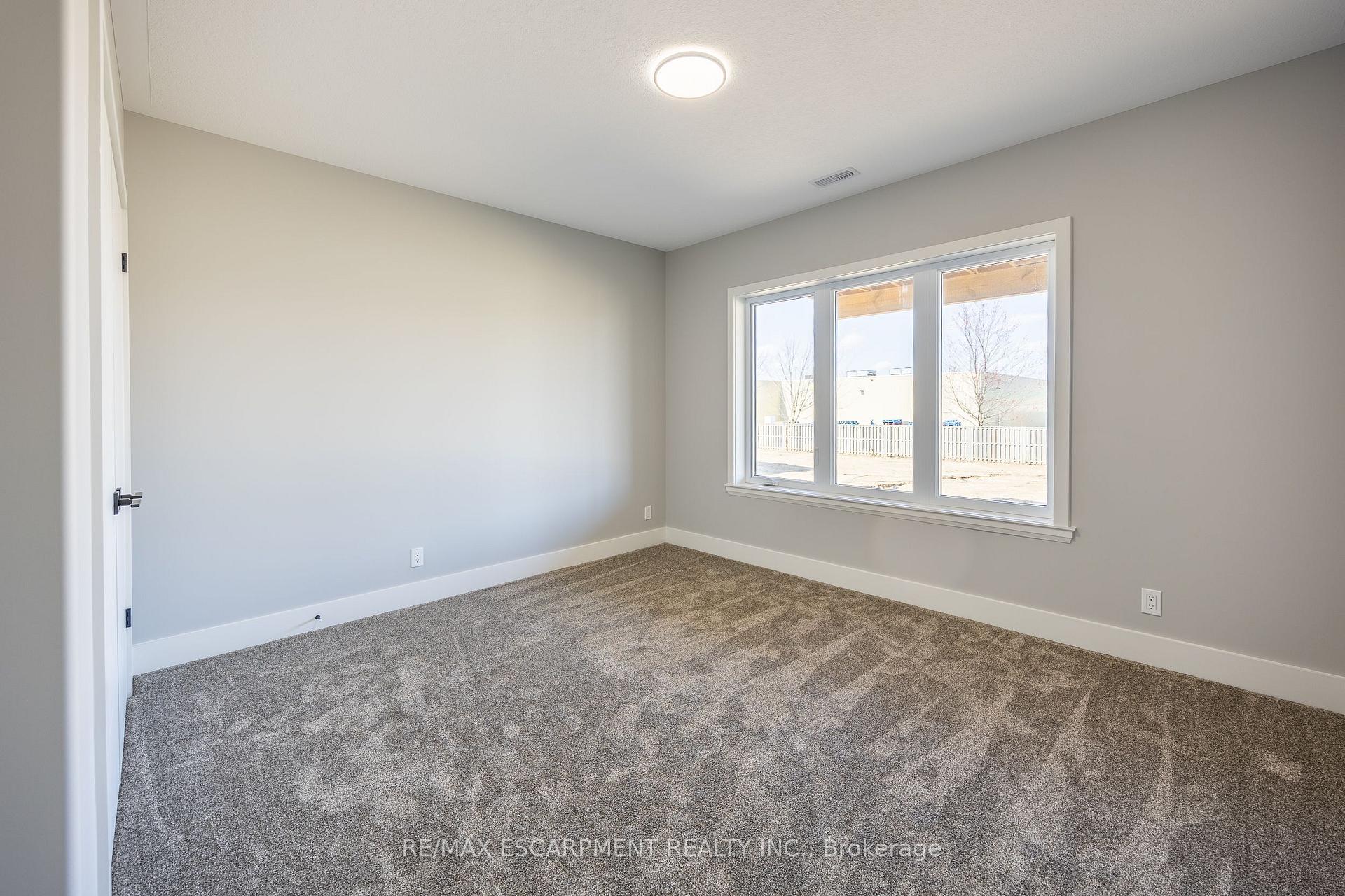 Photo 27 of 34 Andrew Avenue, Norfolk, Simcoe — HOMEH
