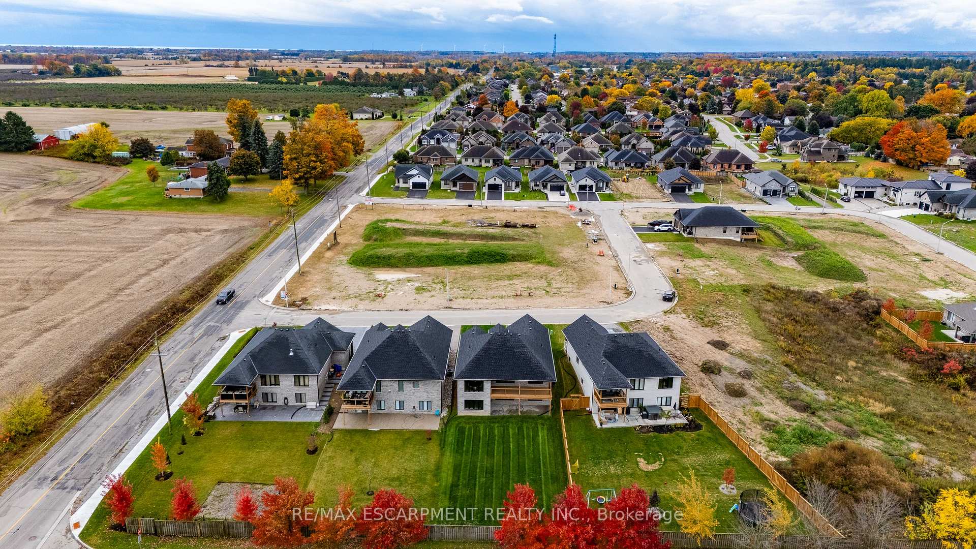 Photo 34 of 34 Andrew Avenue, Norfolk, Simcoe — HOMEH