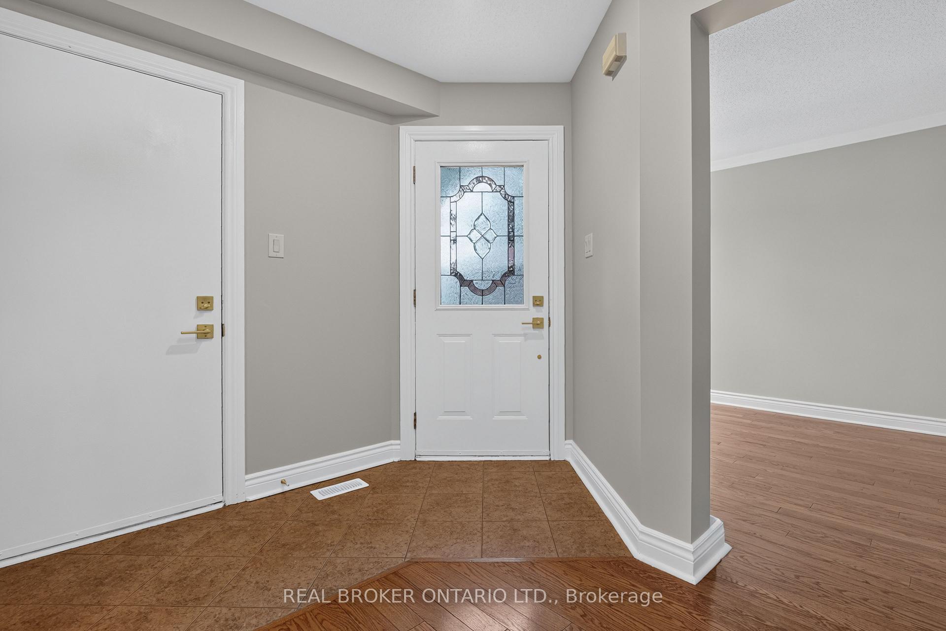 Photo 3 of 56 Bannock Crescent, Ottawa, Kanata - Morgan's Grant/South March — HOMEH