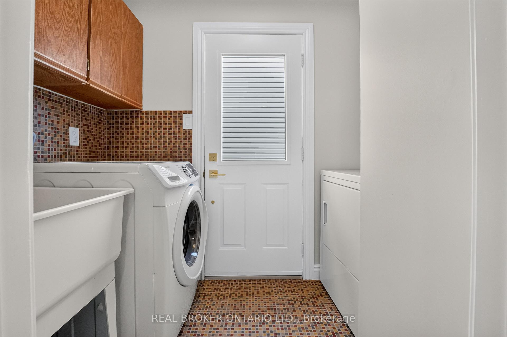 Photo 16 of 56 Bannock Crescent, Ottawa, Kanata - Morgan's Grant/South March — HOMEH