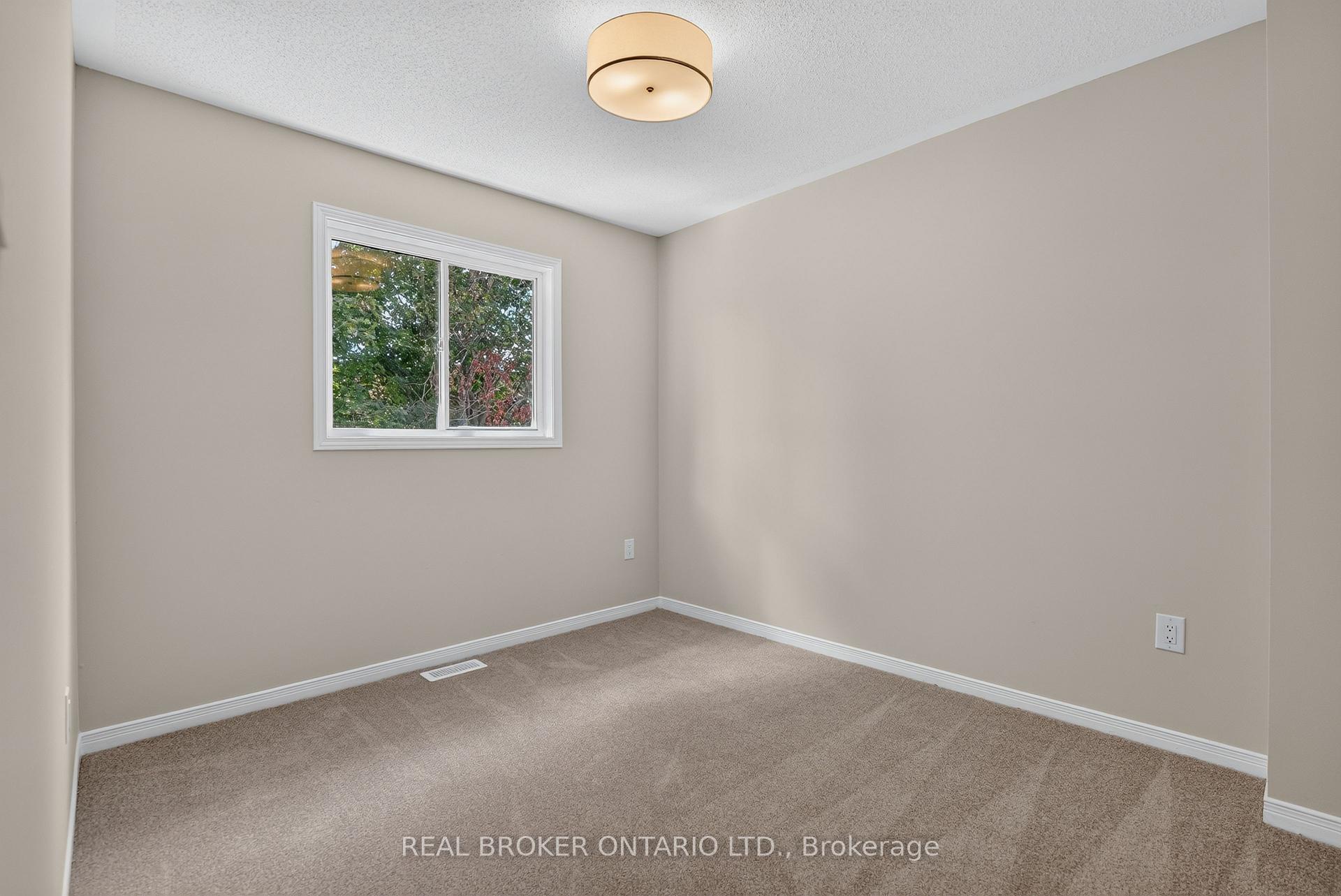 Photo 28 of 56 Bannock Crescent, Ottawa, Kanata - Morgan's Grant/South March — HOMEH