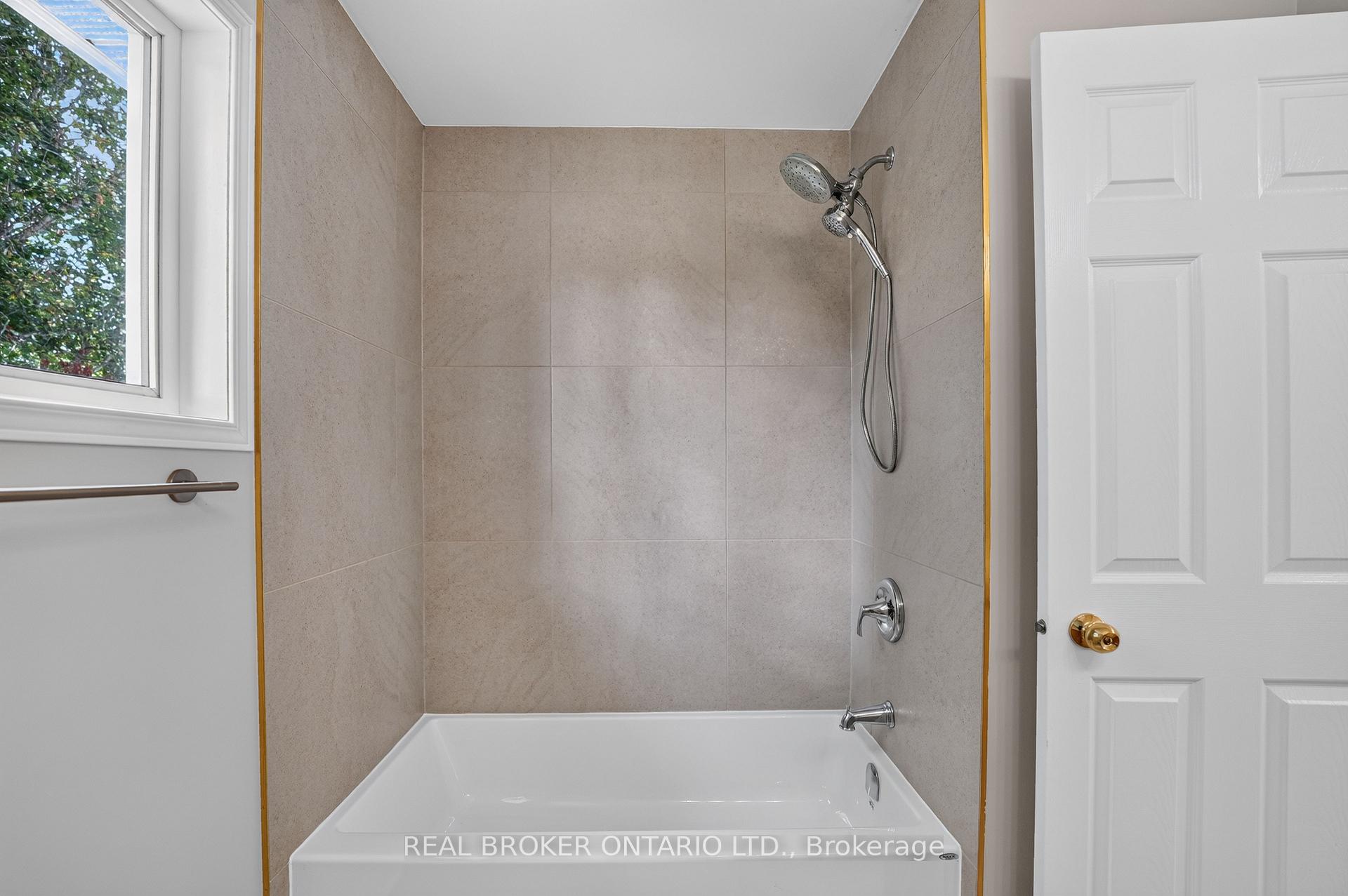 Photo 30 of 56 Bannock Crescent, Ottawa, Kanata - Morgan's Grant/South March — HOMEH