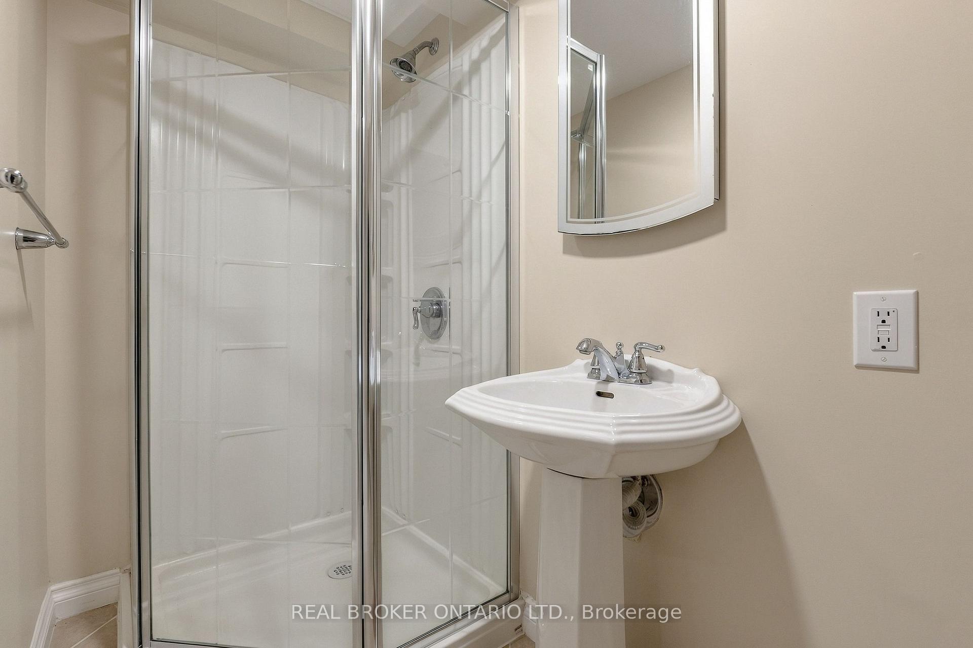 Photo 40 of 56 Bannock Crescent, Ottawa, Kanata - Morgan's Grant/South March — HOMEH