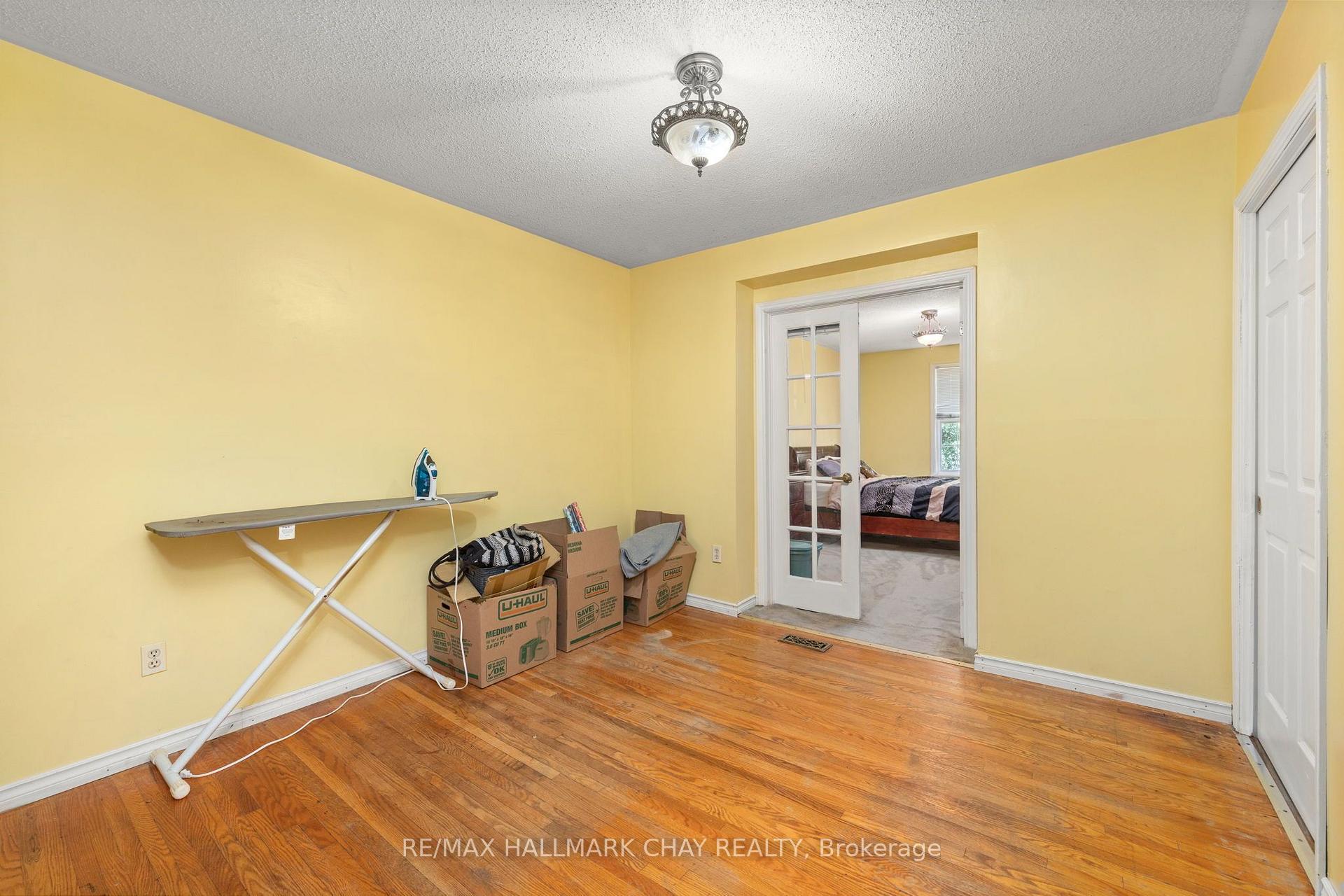 Photo 16 of 41 Aberdeen Crescent, Brampton, Avondale — HOMEH