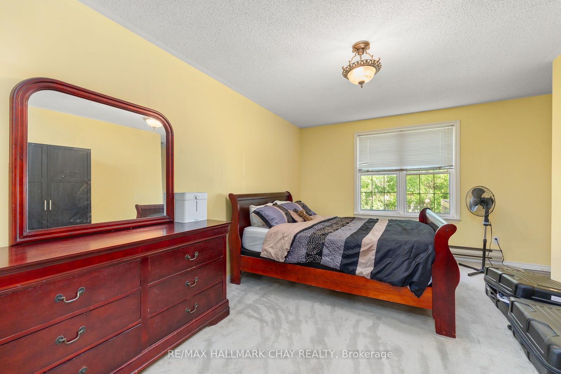Photo 17 of 41 Aberdeen Crescent, Brampton, Avondale — HOMEH