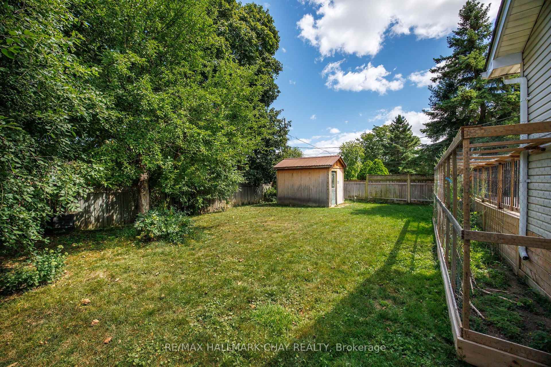 Photo 34 of 41 Aberdeen Crescent, Brampton, Avondale — HOMEH