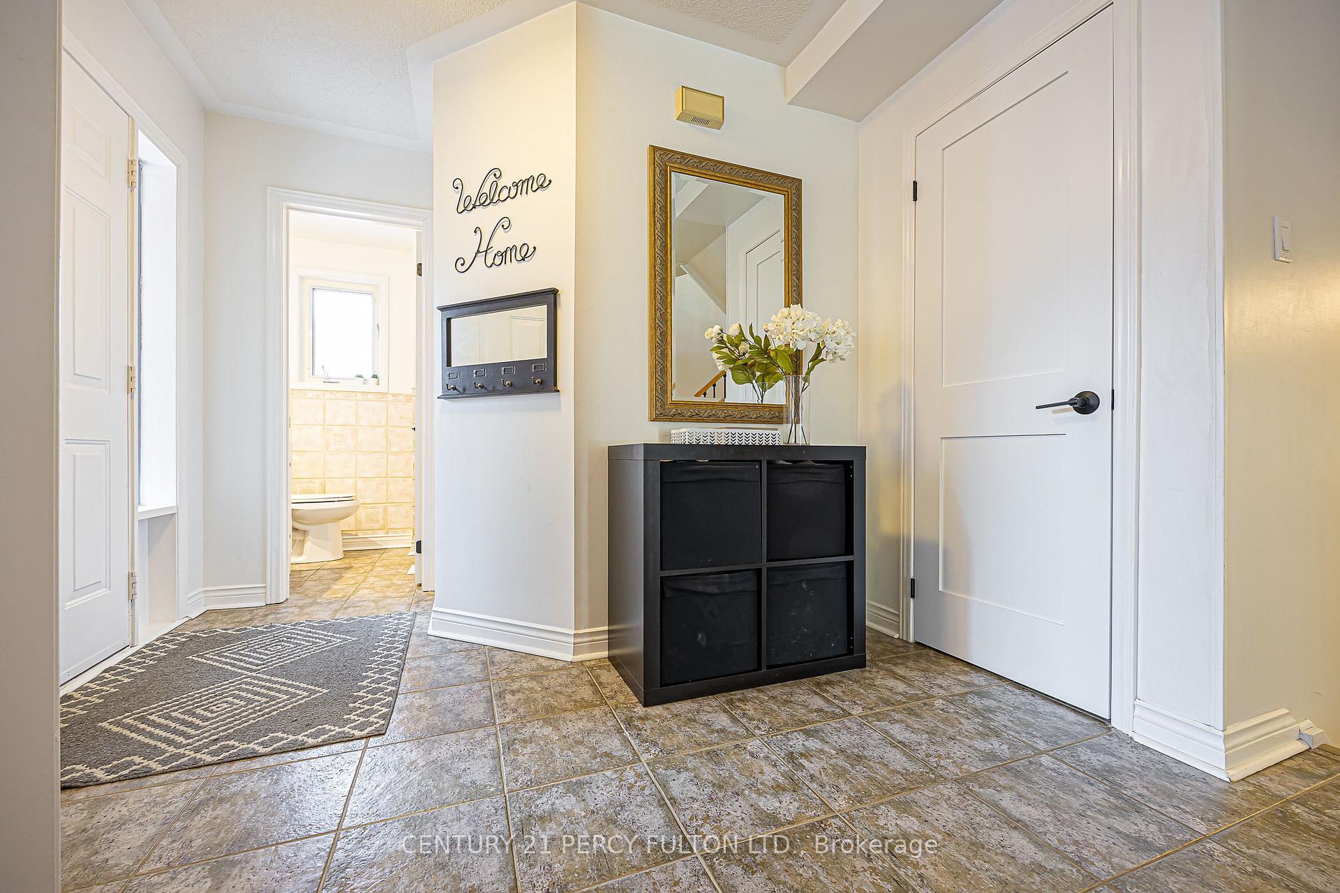 Photo 4 of 84 Loraview Lane, Aurora, Aurora Highlands — HOMEH