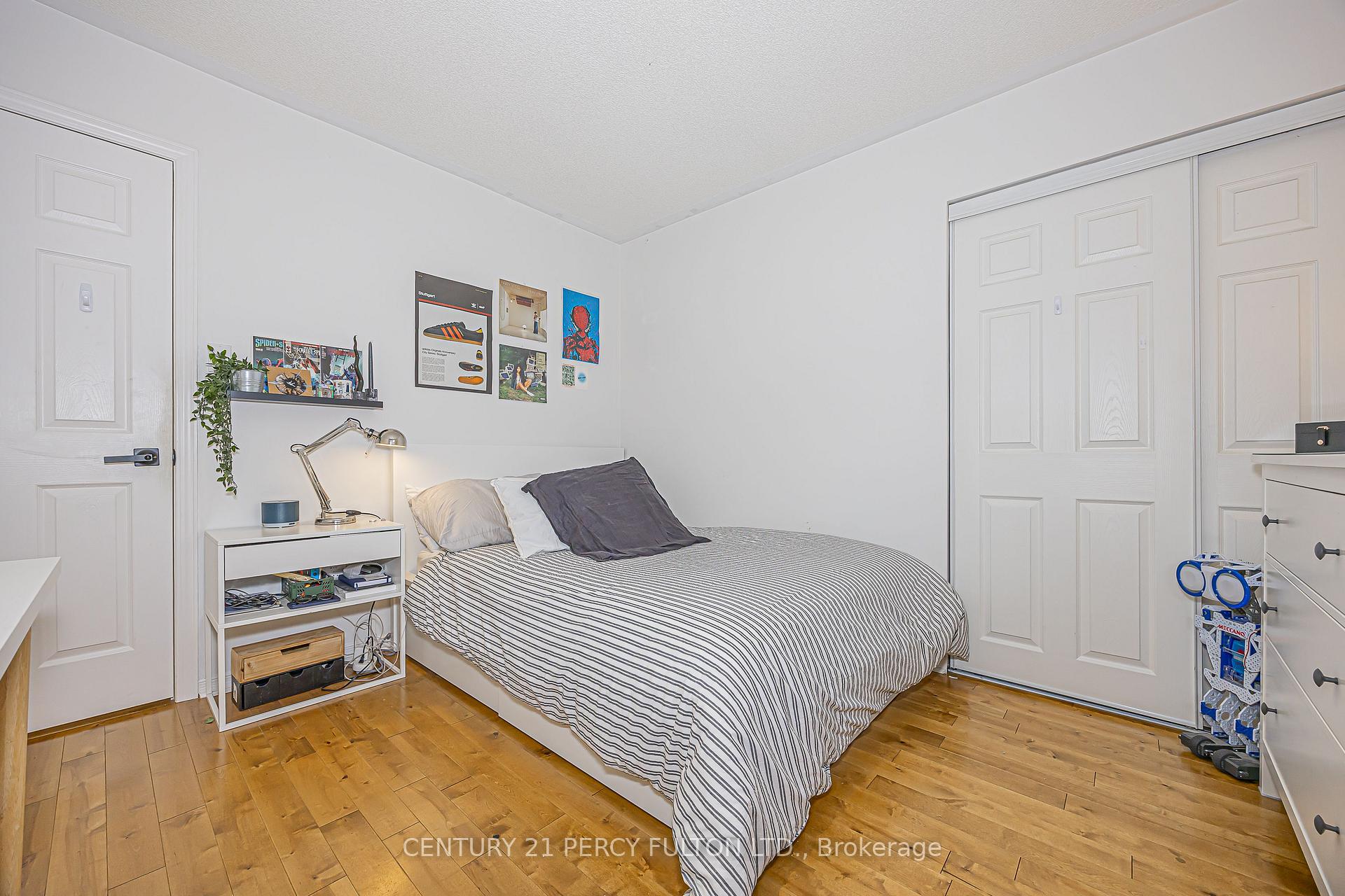 Photo 15 of 84 Loraview Lane, Aurora, Aurora Highlands — HOMEH