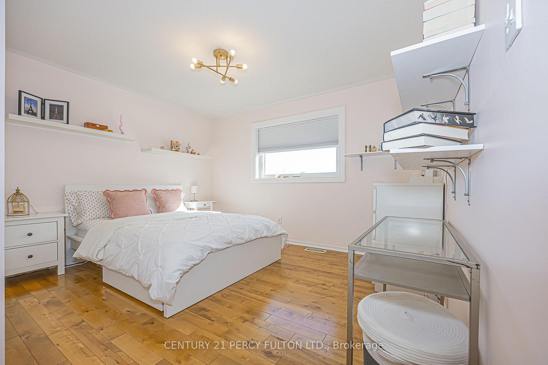 Photo 17 of 84 Loraview Lane, Aurora, Aurora Highlands — HOMEH