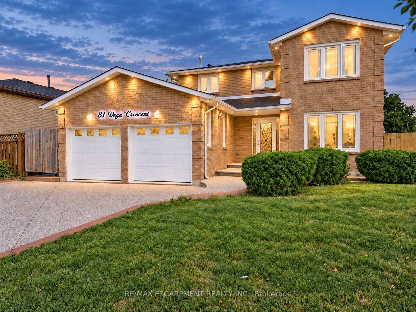 Photo 6 of 31 Vega Crescent, Hamilton, Stoney Creek — HOMEH