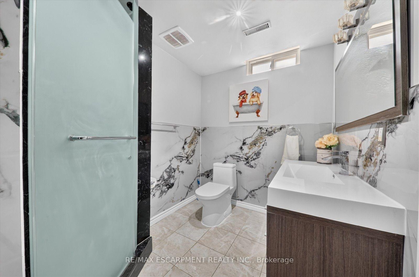Photo 38 of 31 Vega Crescent, Hamilton, Stoney Creek — HOMEH
