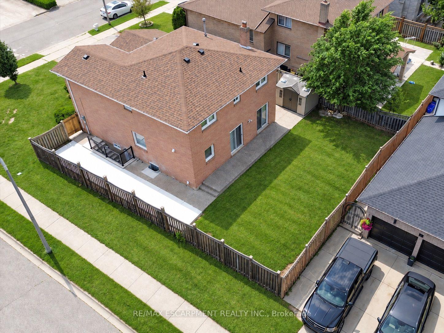 Photo 46 of 31 Vega Crescent, Hamilton, Stoney Creek — HOMEH