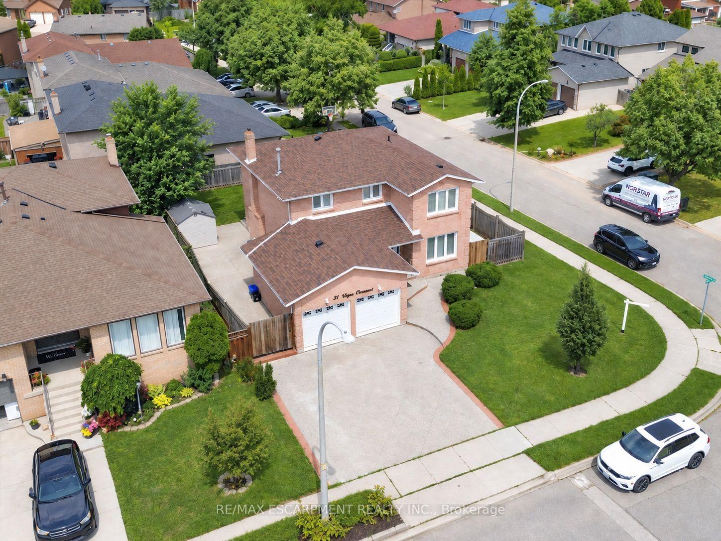Photo 49 of 31 Vega Crescent, Hamilton, Stoney Creek — HOMEH