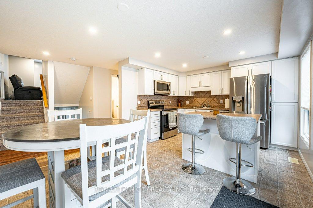 Photo 6 of 41 Madeleine Street, Kitchener, Huron Park — HOMEH