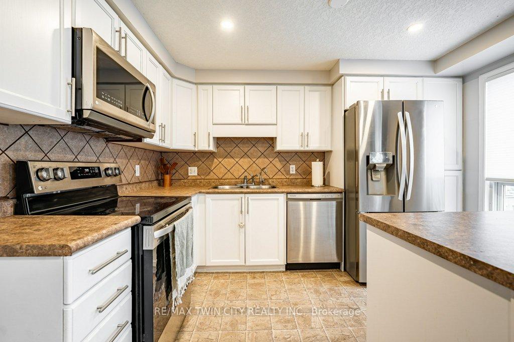 Photo 8 of 41 Madeleine Street, Kitchener, Huron Park — HOMEH