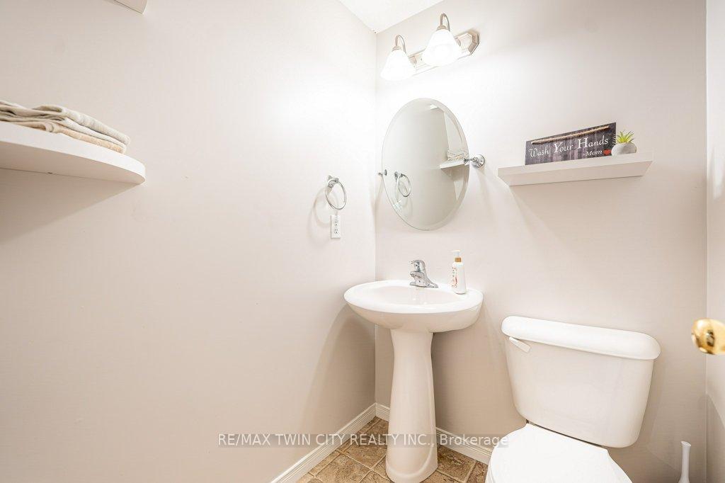 Photo 11 of 41 Madeleine Street, Kitchener, Huron Park — HOMEH