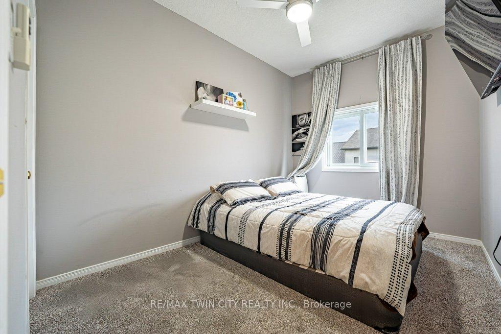 Photo 18 of 41 Madeleine Street, Kitchener, Huron Park — HOMEH