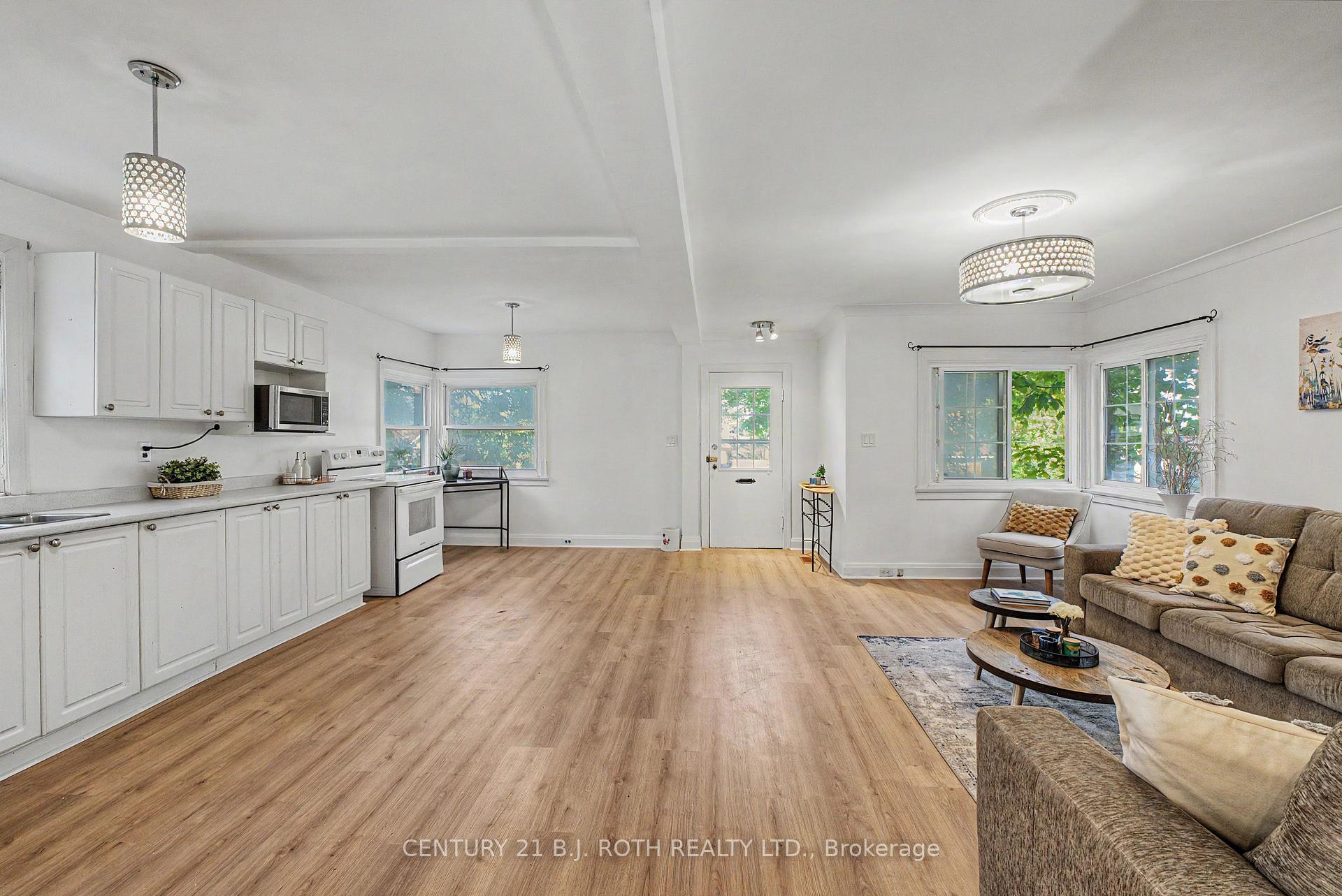 Photo 2 of 167 Laclie Street, Orillia — HOMEH