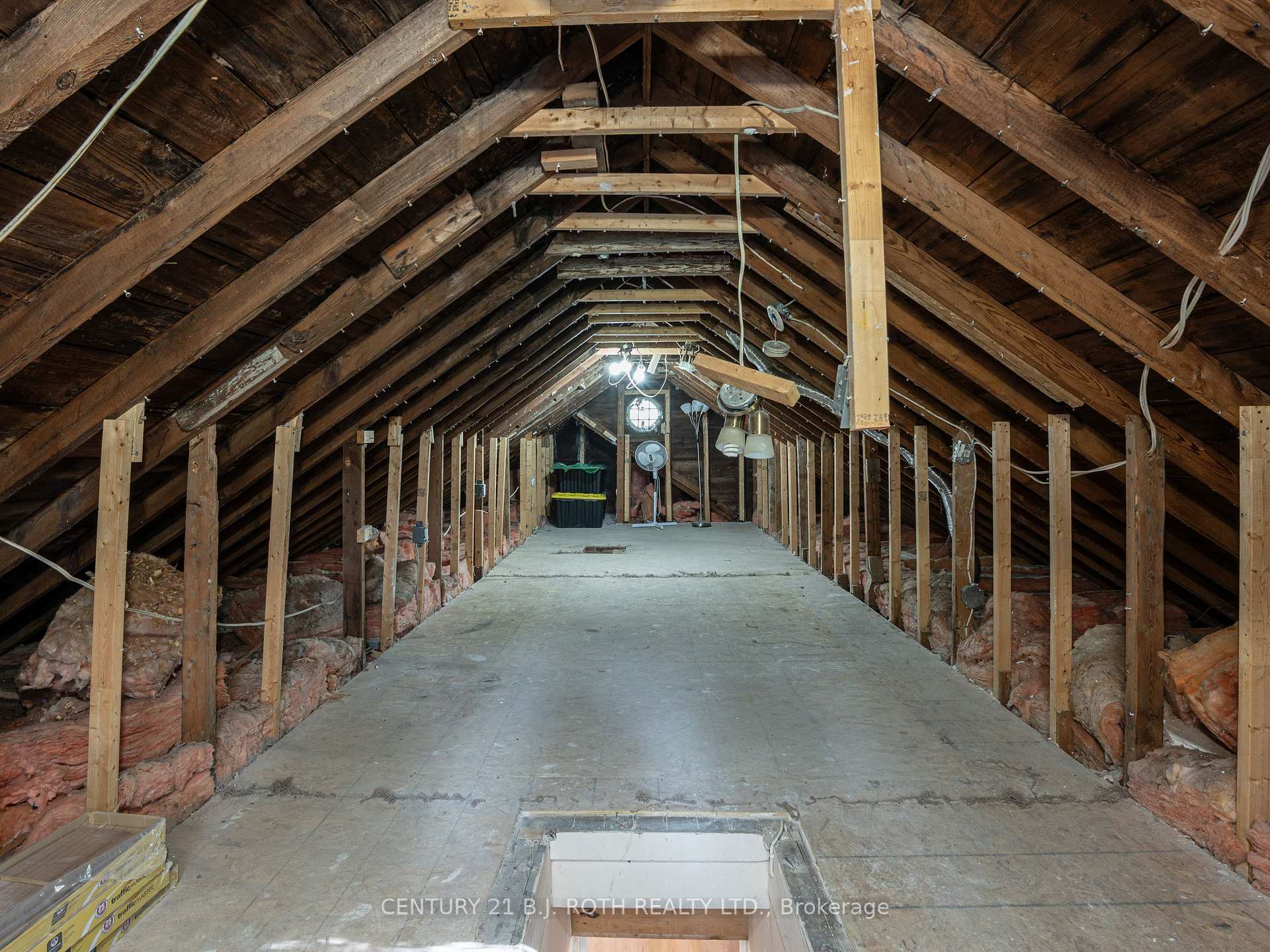 Photo 10 of 167 Laclie Street, Orillia — HOMEH