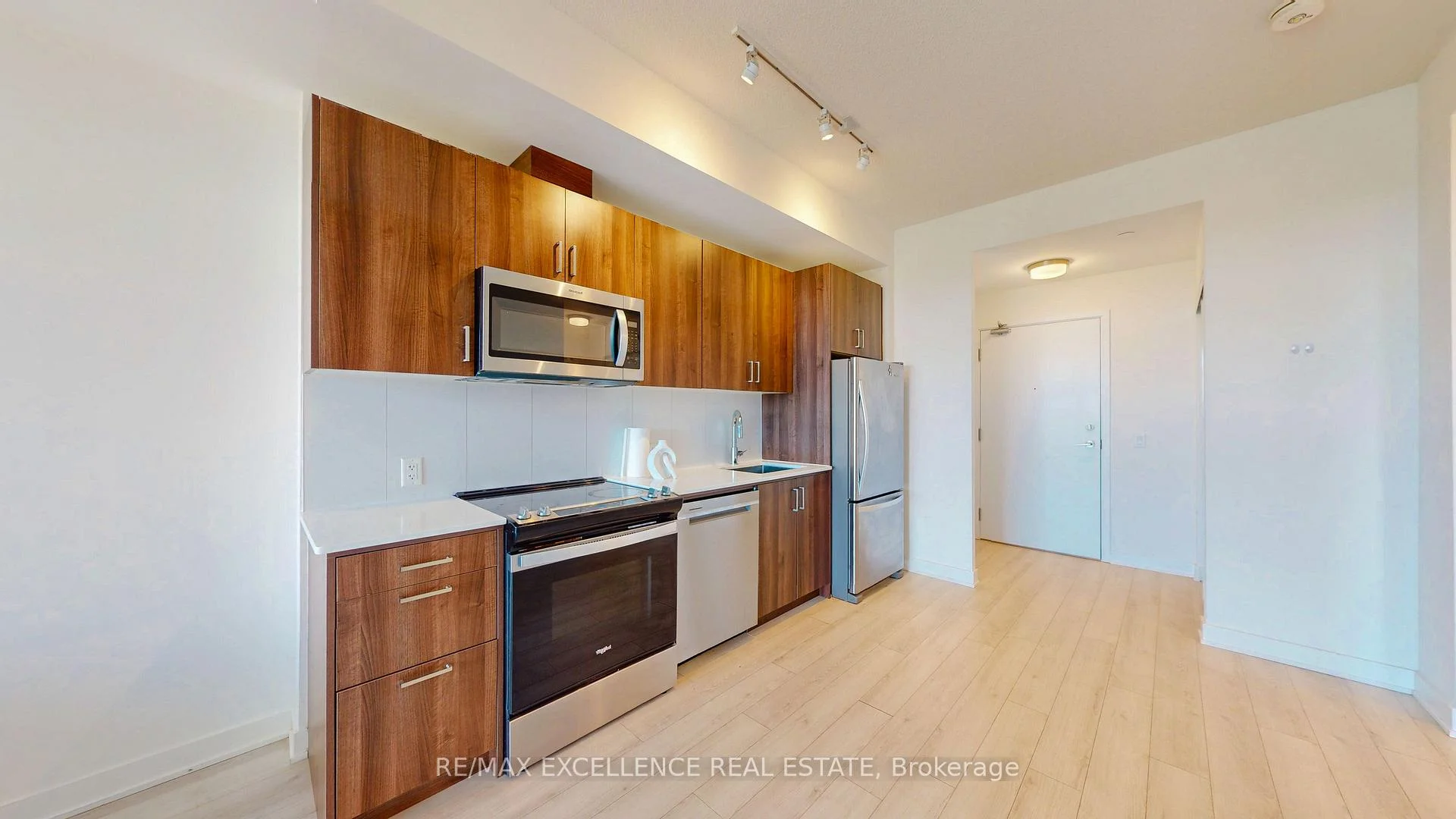 Photo 24 of Unit 524, 681 Yonge Street, Barrie, Painswick South — HOMEH