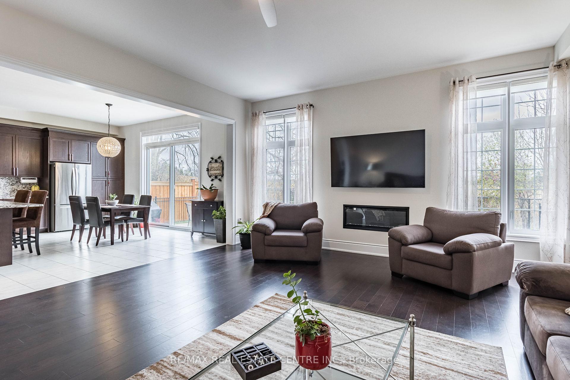 Photo 12 of 35 Arthur Griffin Crescent, Caledon, Caledon East — HOMEH
